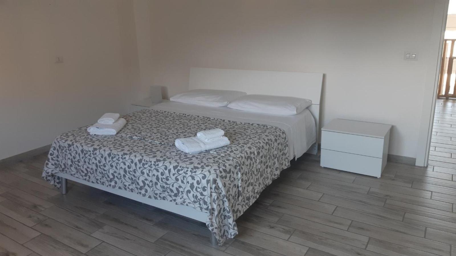 New Lettoss Hotel Randazzo Exterior foto